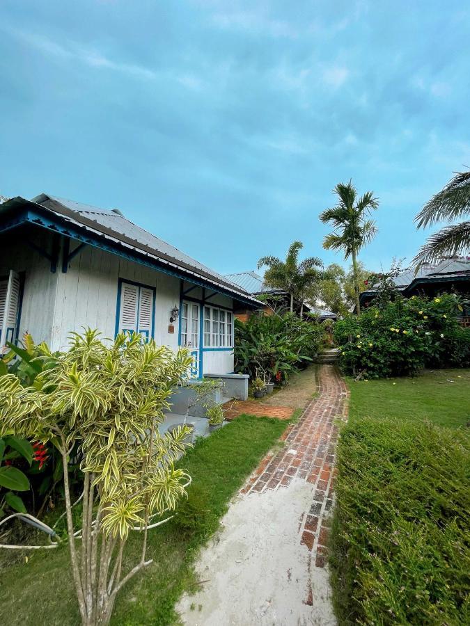 Rock And Wreck Dive Resort Tanjungbinga Exterior foto